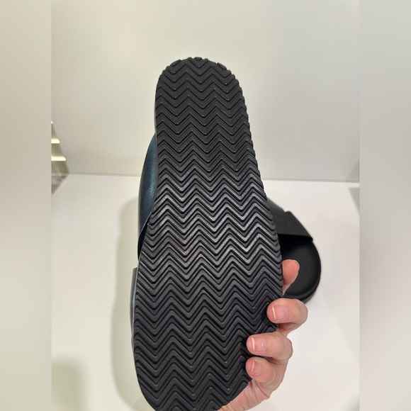 BRUNO MAGLI  Bologna Slide Sandal‎ - Black size 39! NEW main image 4